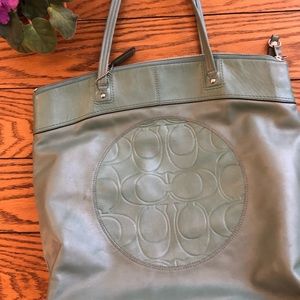 Gorgeous Coach bag!  No D1259-F18336